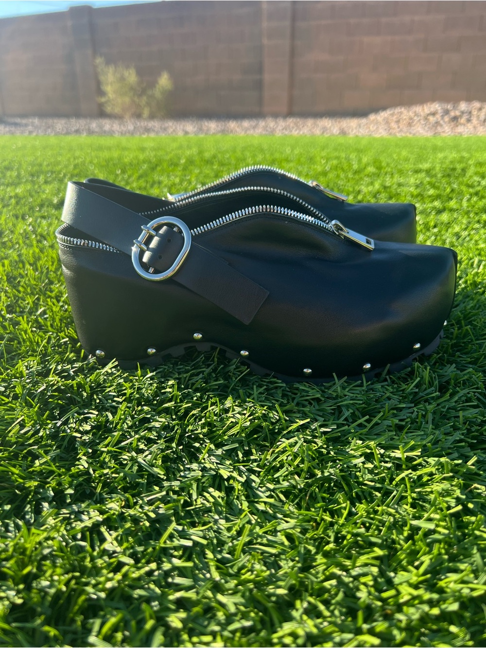 Black Leather XOBZJH Platform Clog with Silver Studs and Buckle
